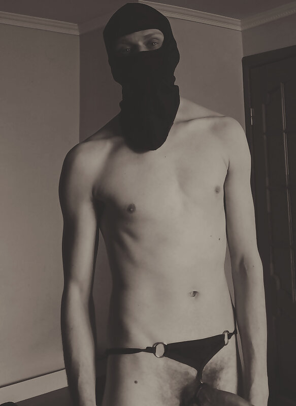 Next Image >>