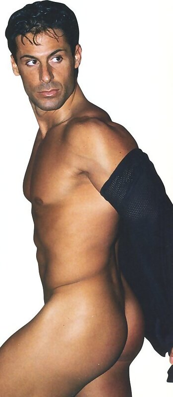 Next Image >>