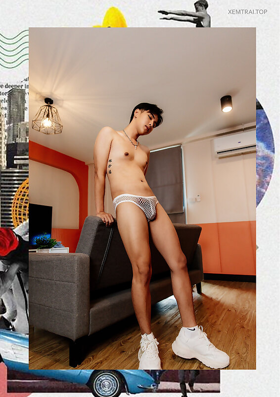 Next Image >>
