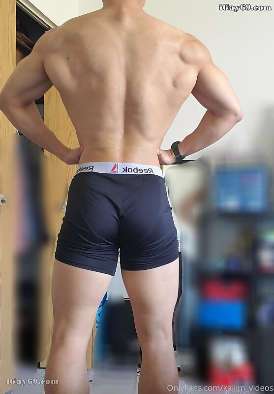 Next Image >>