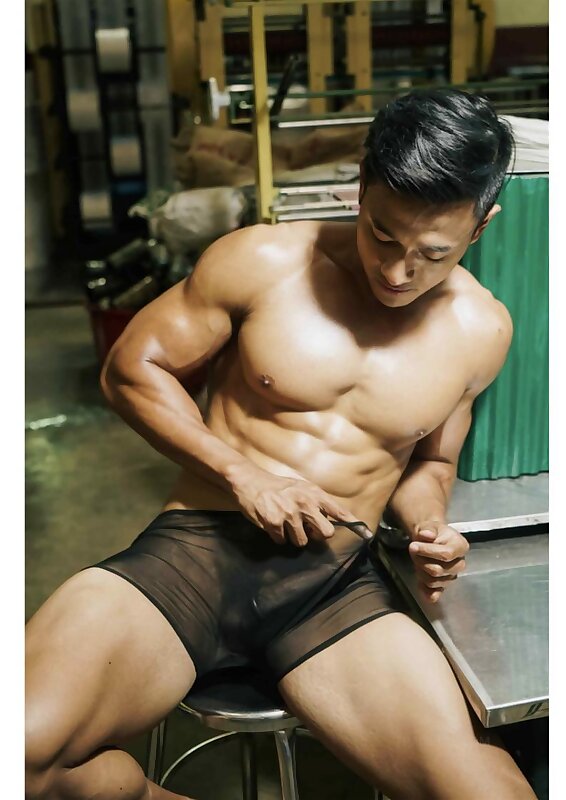 Next Image >>
