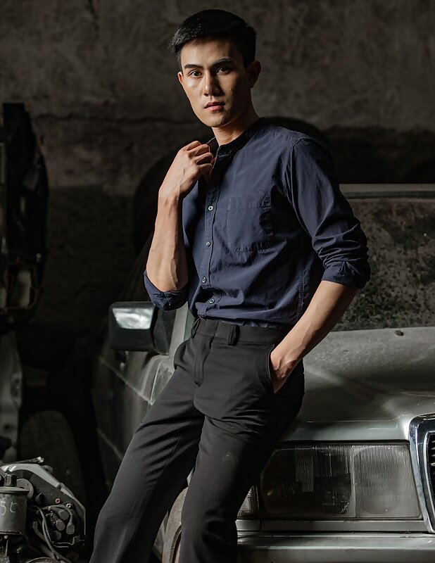 Next Image >>