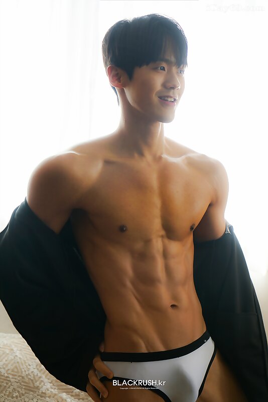 Next Image >>
