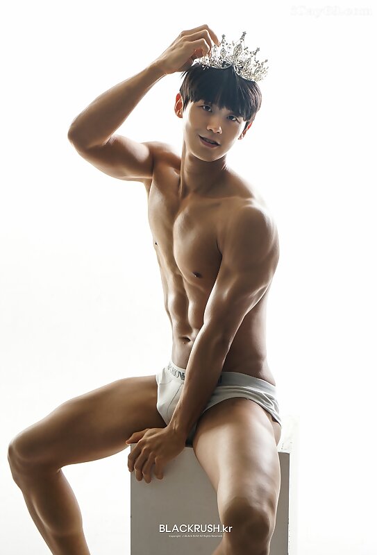 Next Image >>