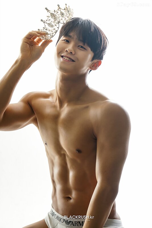 Next Image >>