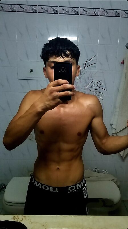 Next Image >>