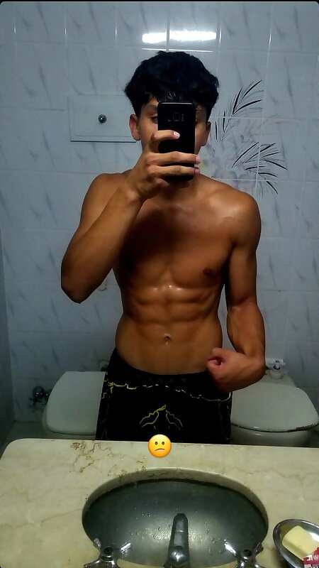 Next Image >>