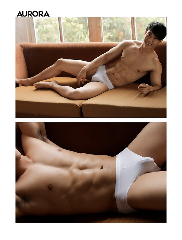 Next Image >>