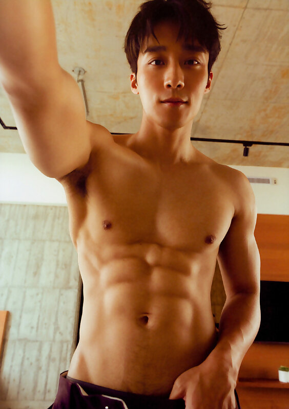 Next Image >>