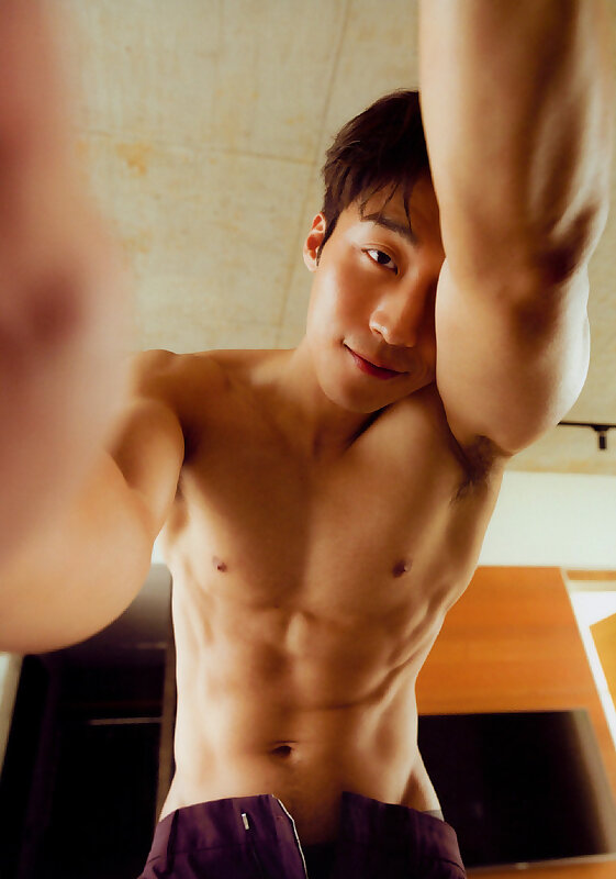 Next Image >>