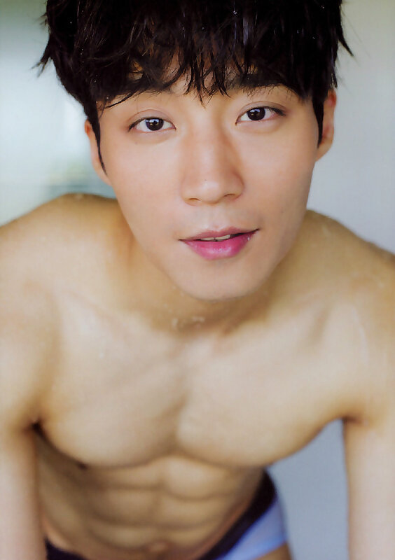 Next Image >>