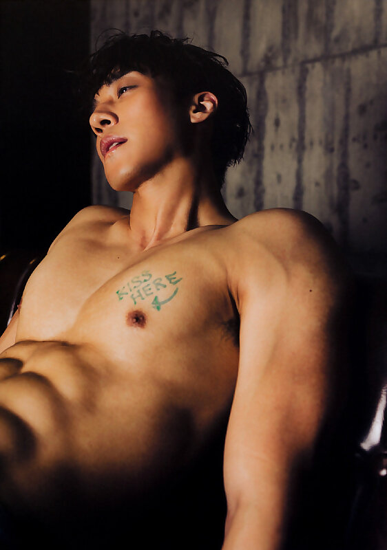 Next Image >>