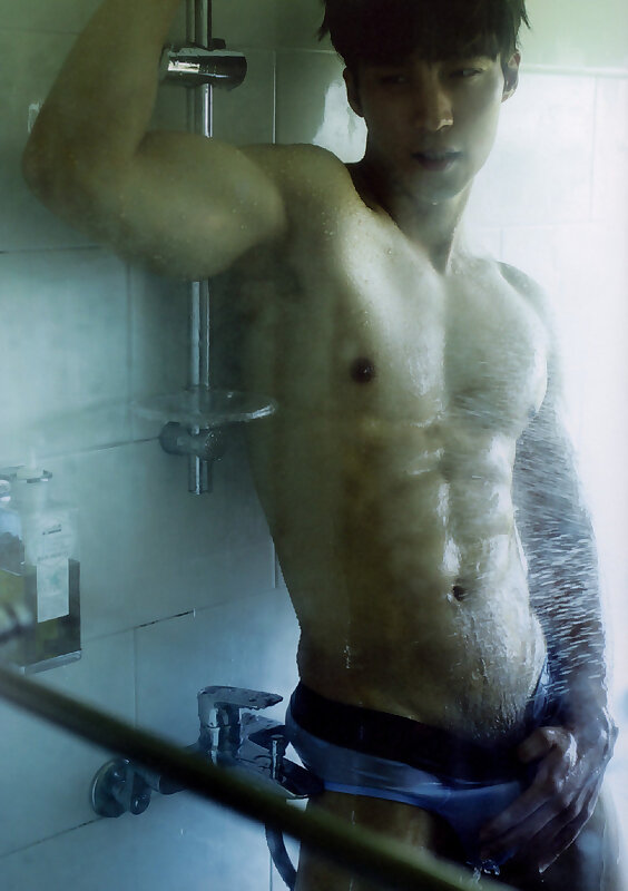 Next Image >>