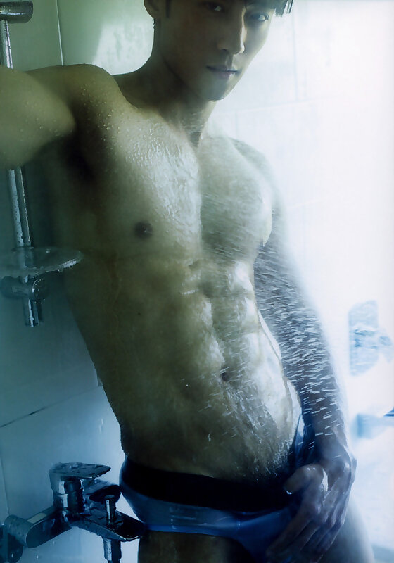 Next Image >>