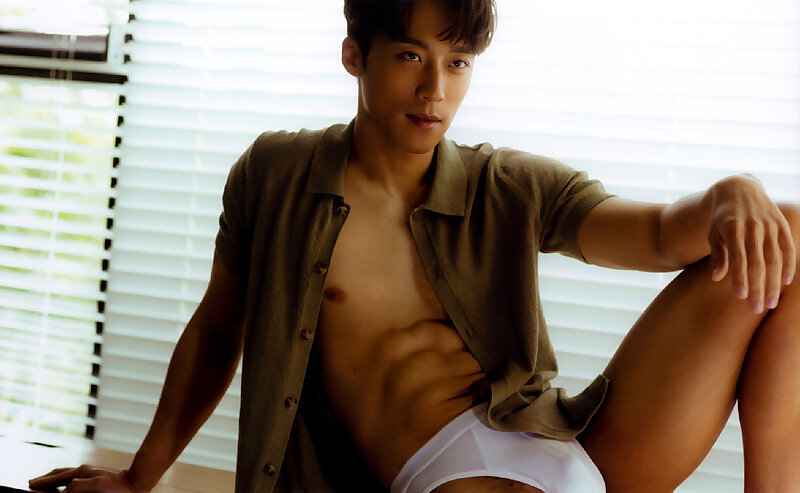 Next Image >>