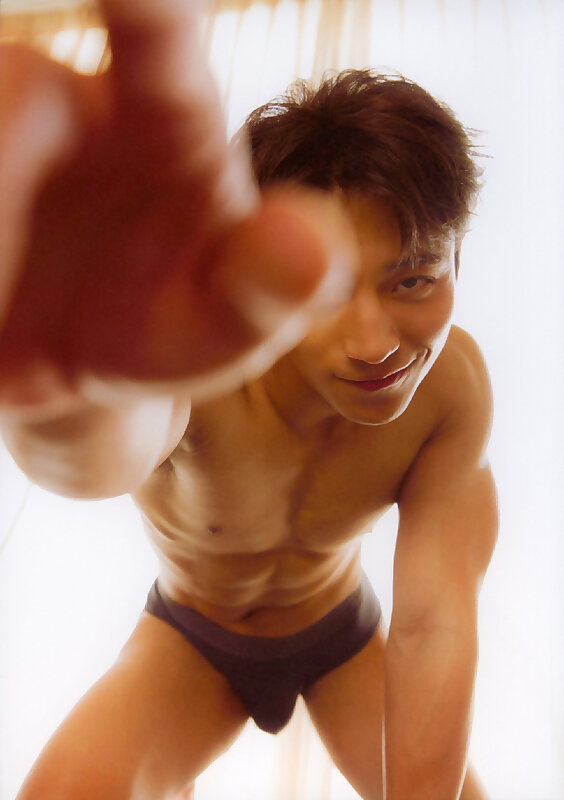 Next Image >>