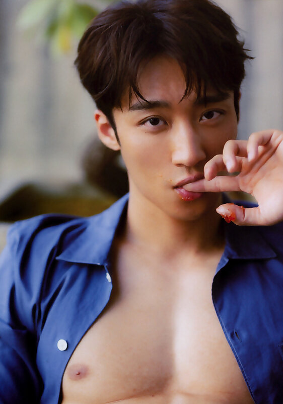 Next Image >>