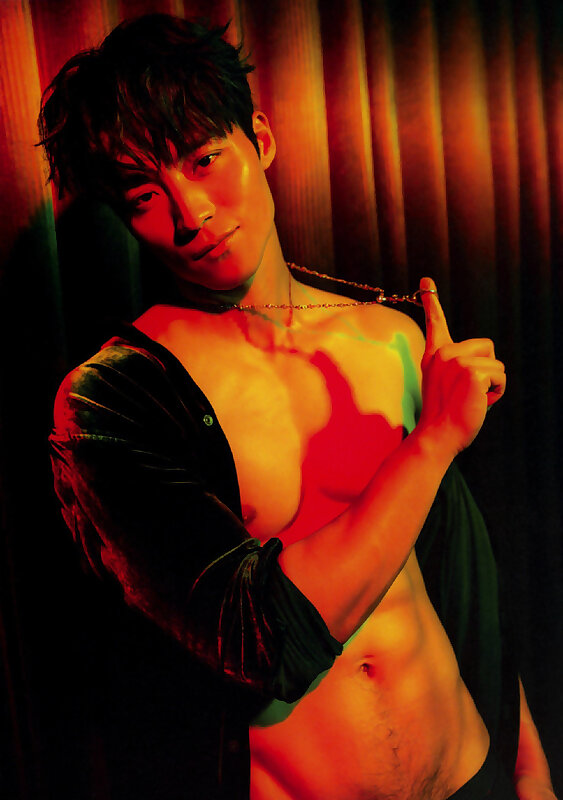 Next Image >>