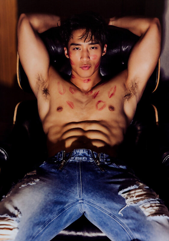 Next Image >>
