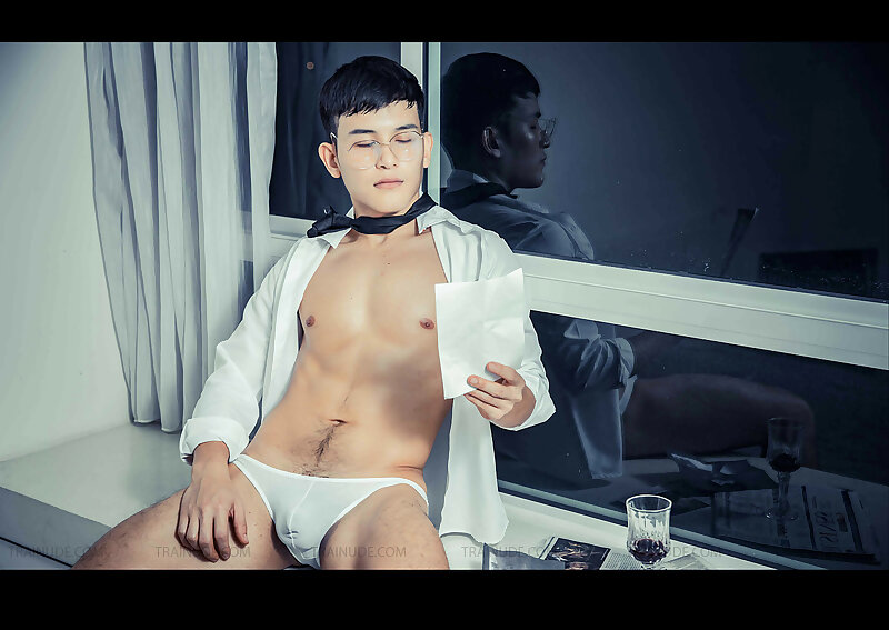 Next Image >>