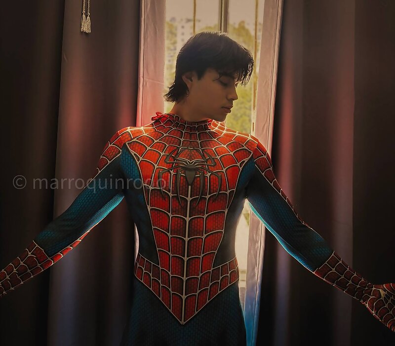 Next Image >>