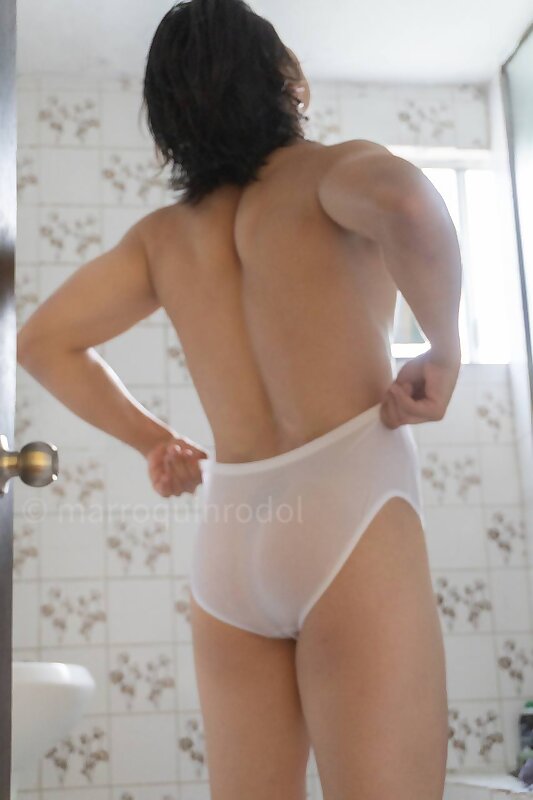 Next Image >>
