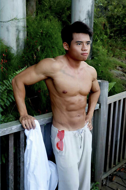 Next Image >>