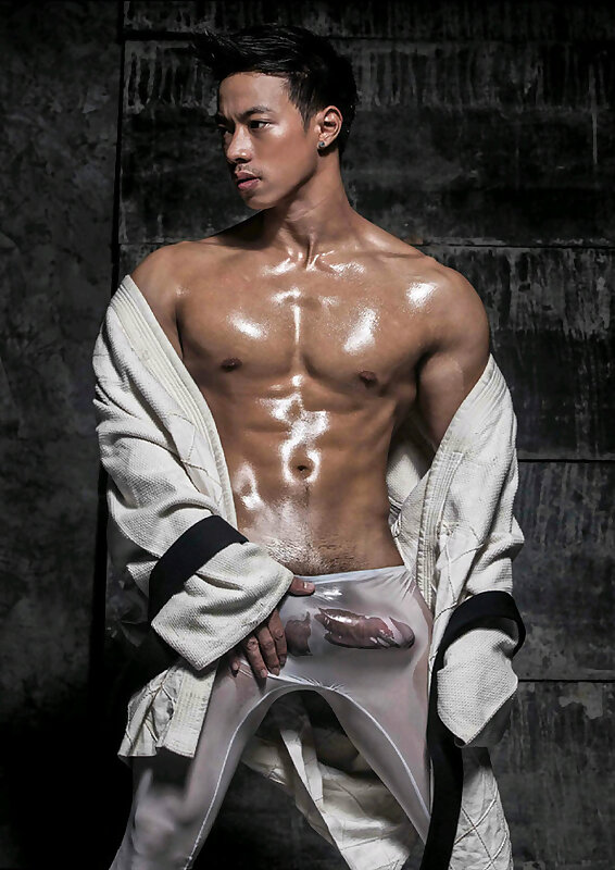 Next Image >>