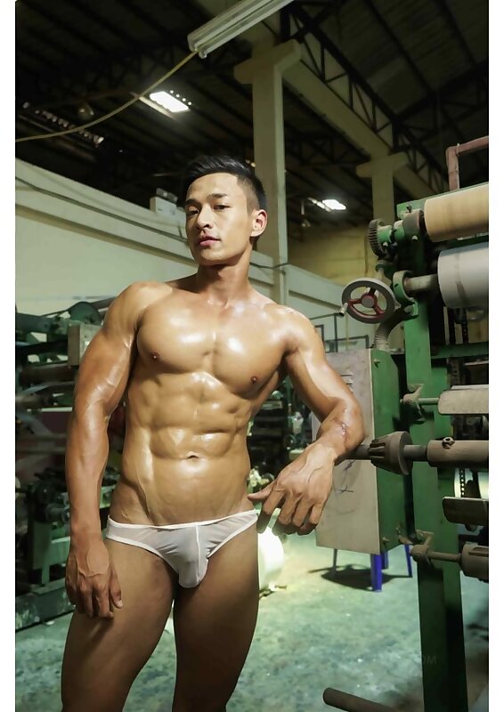 Next Image >>
