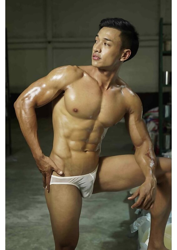 Next Image >>