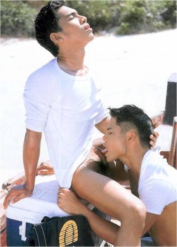Next Image >>