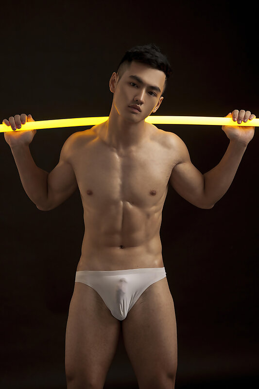 Next Image >>