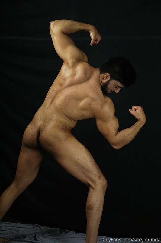 Next Image >>