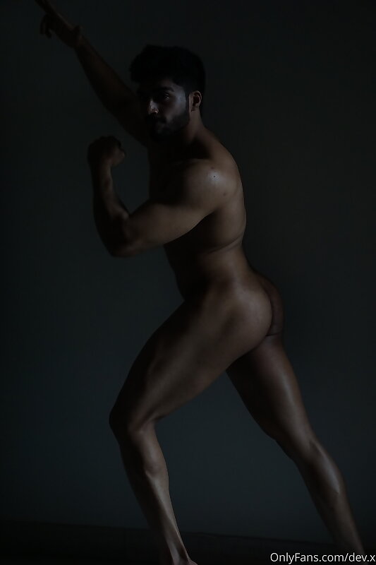 Next Image >>