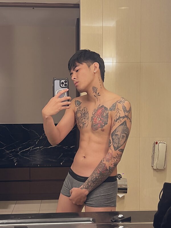 Next Image >>