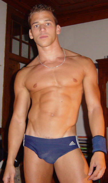 Next Image >>