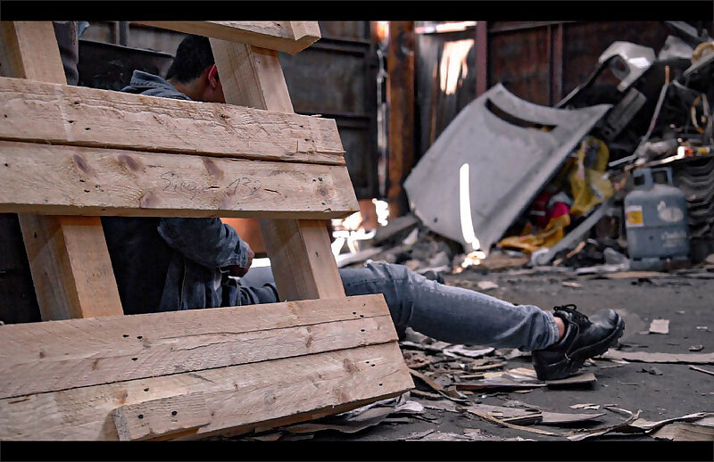 Next Image >>