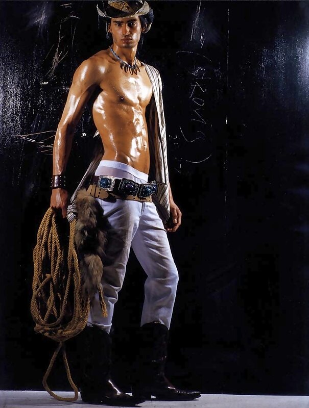 Next Image >>