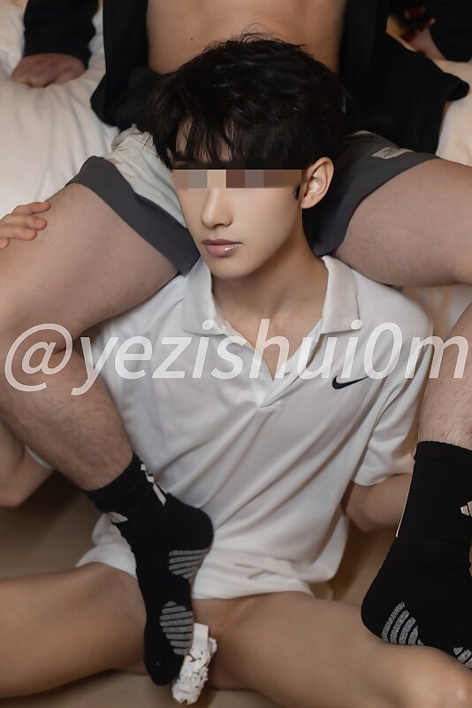 Next Image >>