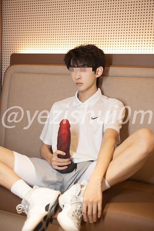 Next Image >>
