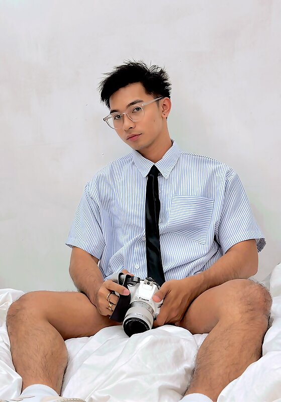 Next Image >>