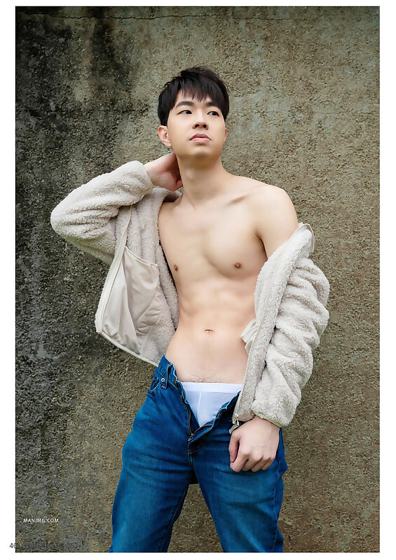 Next Image >>