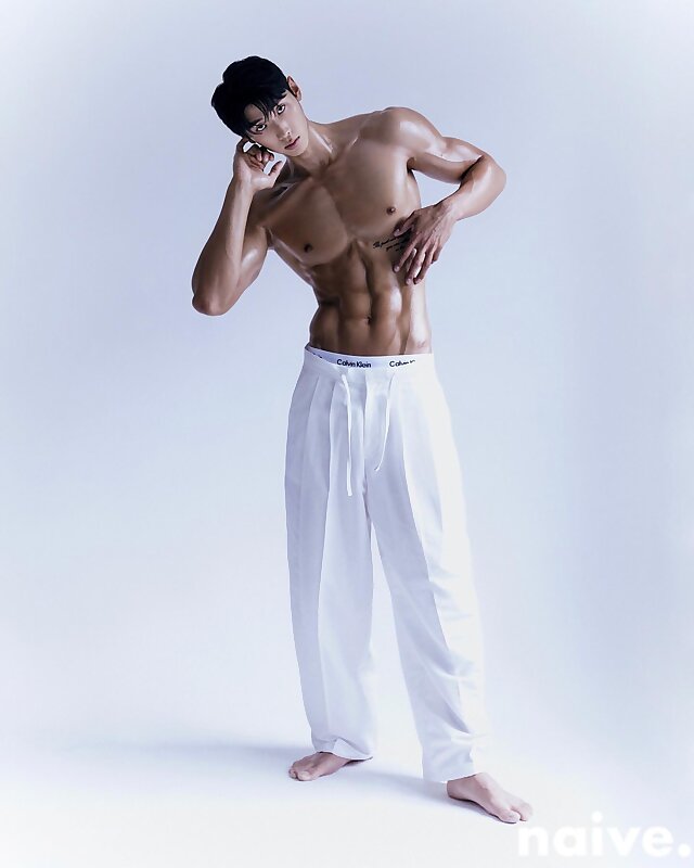 Next Image >>
