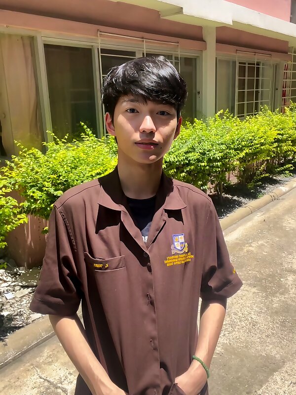 Next Image >>