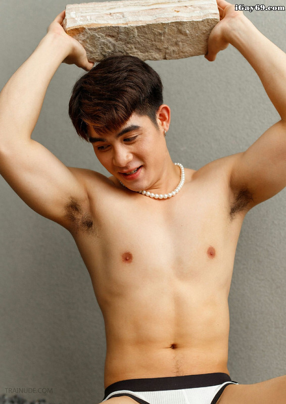 Next Image >>
