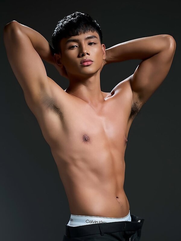 Next Image >>