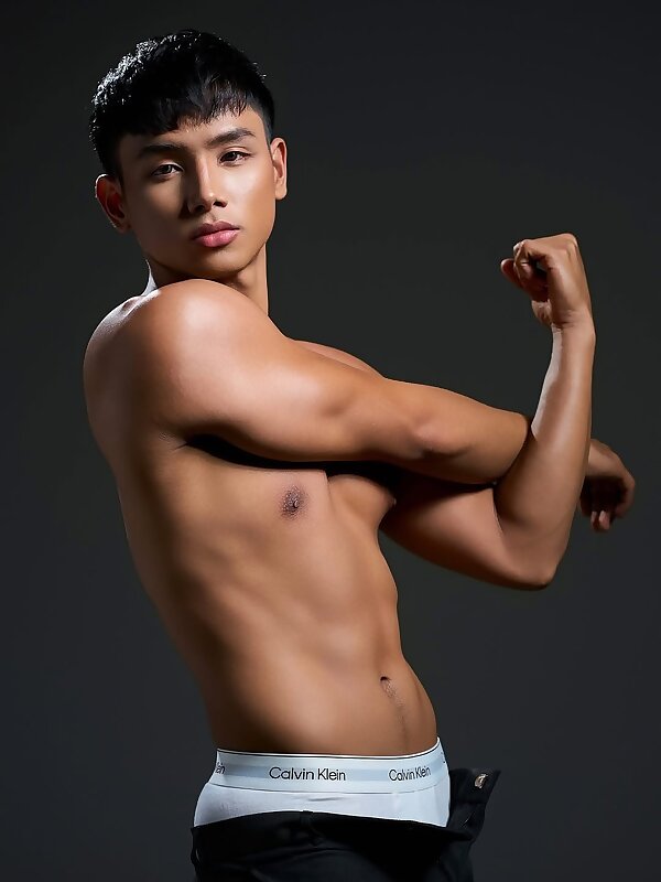 Next Image >>