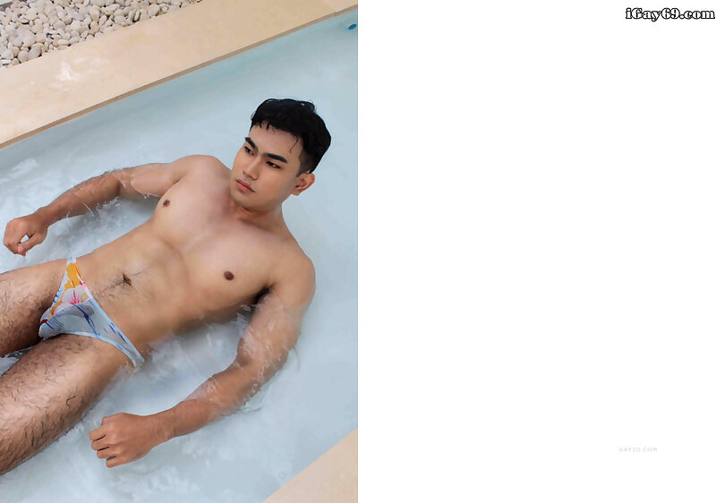 Next Image >>