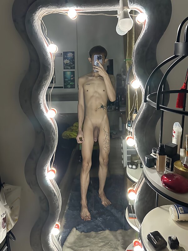 Next Image >>
