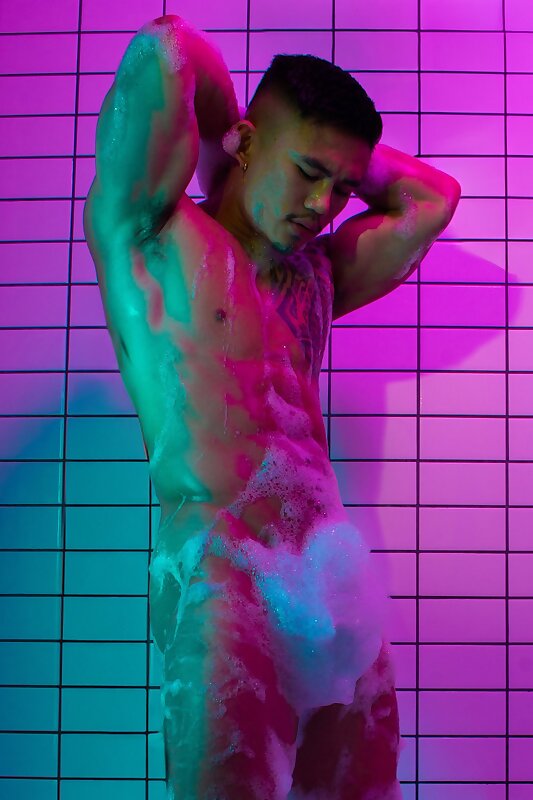 Next Image >>